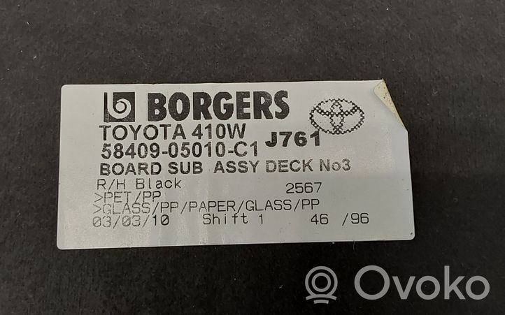 Toyota Avensis T270 Tavaratilan kaukalon tekstiilikansi 5840905010C1