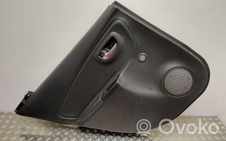 Toyota Yaris Verkleidung Tür hinten 676130D550