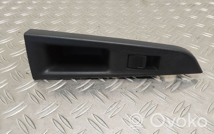 Toyota Verso-S Electric window control switch 7427152210