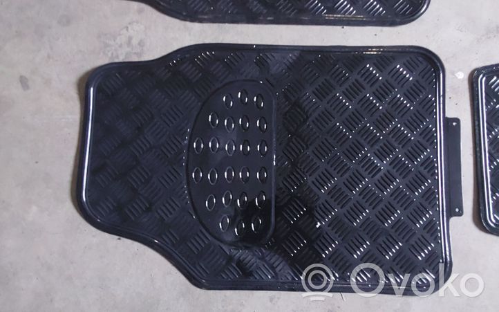 Toyota Aygo AB40 Kit tapis de sol auto 