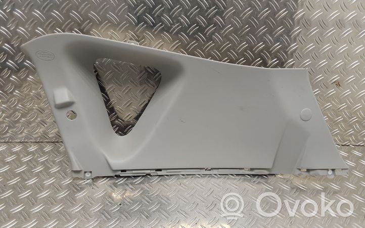 Toyota Verso Garniture vitre latérale arrière 624700F030