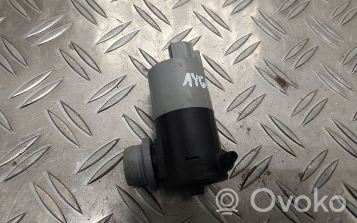 Toyota Aygo AB40 Pumpe Scheibenwaschanlage 1032551001