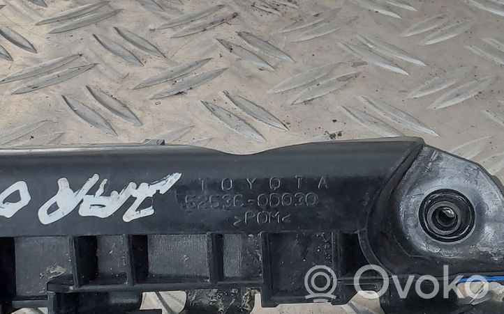 Toyota Yaris Soporte del parachoques delantero 525360D030