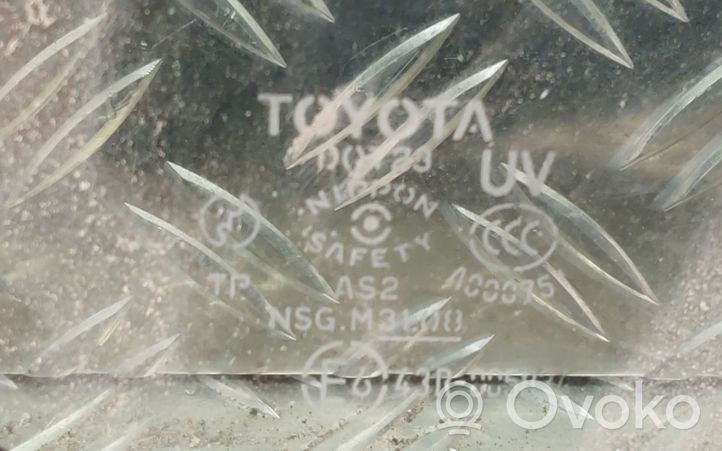 Toyota Prius (NHW20) Trikampis stiklas kėbulo priekyje 43R005834