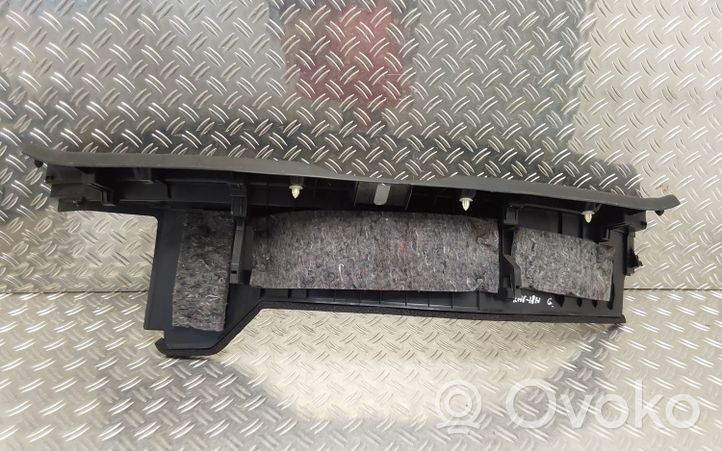 Toyota RAV 4 (XA40) Bagažinės slenksčio apdaila 5838742120