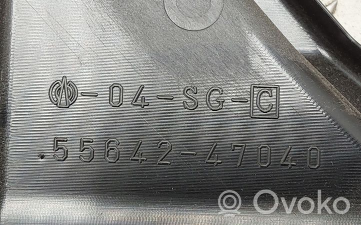 Toyota Prius+ (ZVW40) Kita panelės detalė 5564247040