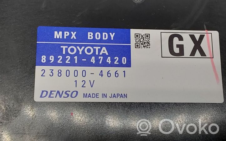 Toyota Prius+ (ZVW40) Sulakemoduuli 8922147420