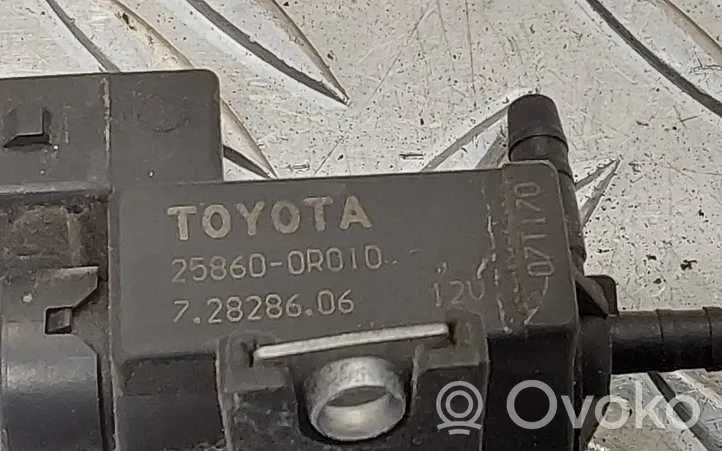 Toyota RAV 4 (XA30) Zawór podciśnienia / Elektrozawór turbiny 258600R010