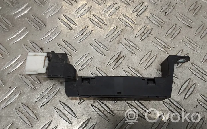 Toyota Yaris Antenne intérieure accès confort 8999730070