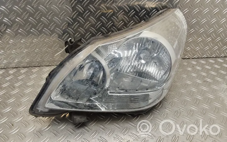 Toyota Verso Phare frontale 810700F101