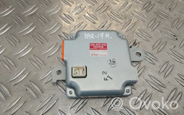 Toyota Yaris Module de contrôle de batterie 8989252010