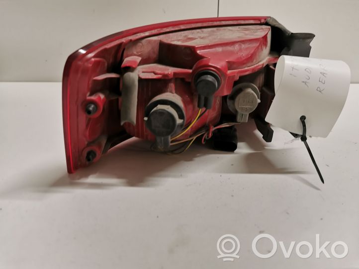 Audi A5 8T 8F Lampa tylna 8T0945096