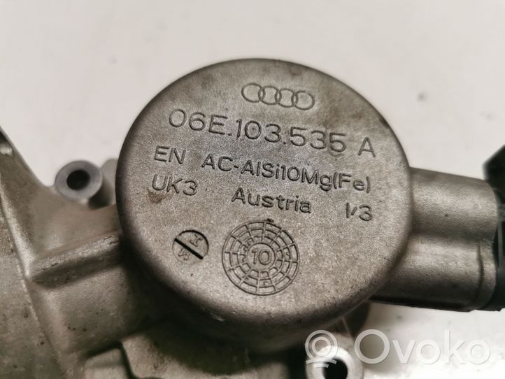 Audi A6 C7 Pompa ad alta pressione dell’impianto di iniezione 06E103535A