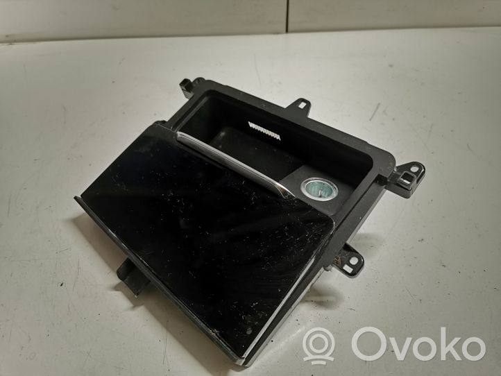 Audi Q7 4M Ashtray (front) 4M2863273A