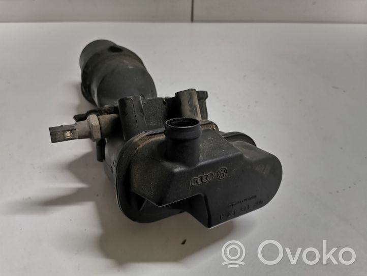 Volkswagen Eos Mocowanie / uchwyt filtra oleju 06F115397H