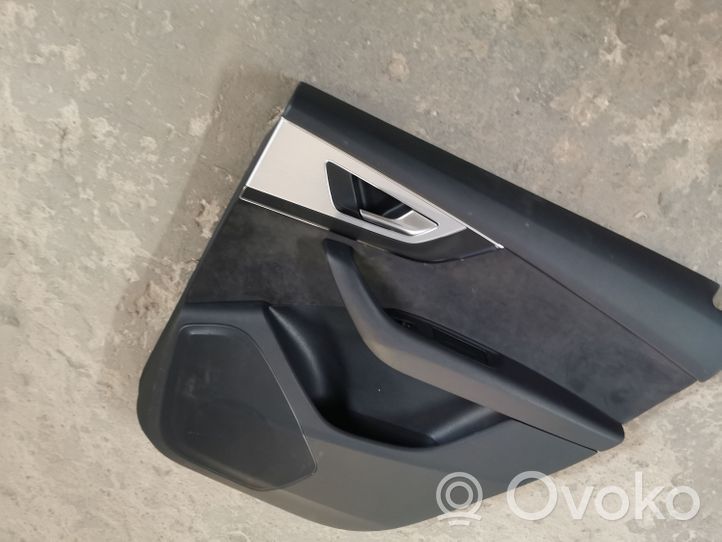 Audi Q7 4M Rivestimento del pannello della portiera posteriore 4M0867306G