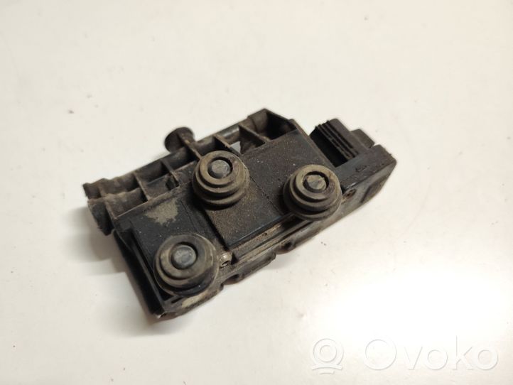 Land Rover Discovery 4 - LR4 Blocco valvola della sospensione pneumatica RVH000055