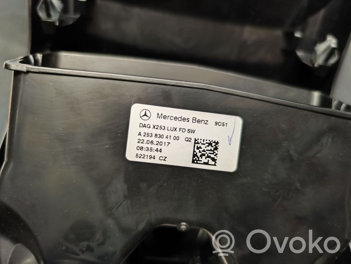 Mercedes-Benz GLC X253 C253 Задняя воздушная решётка A2538304100