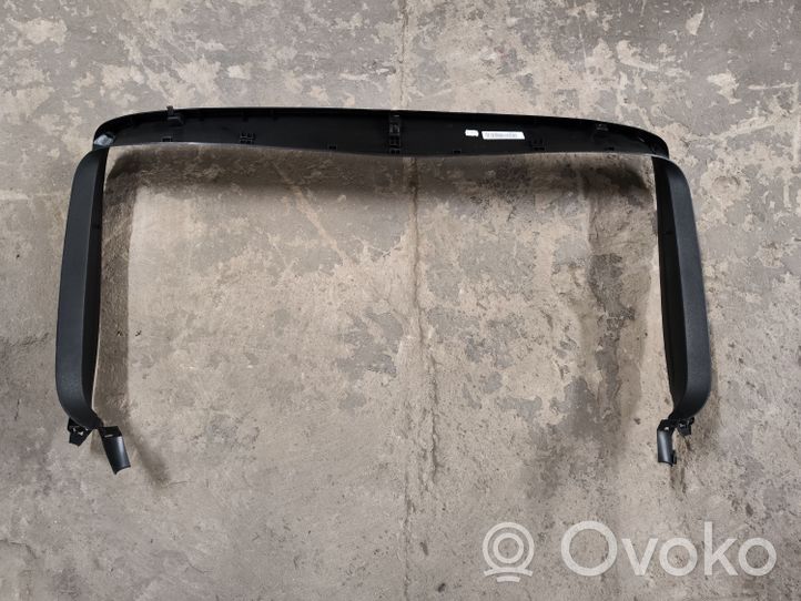 Porsche Macan Tailgate trim 95B867973B