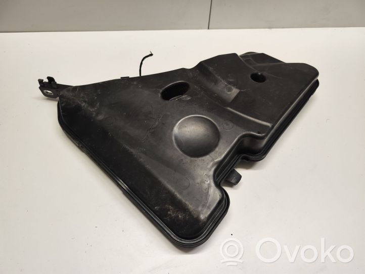 BMW 5 G30 G31 Serbatoio/vaschetta liquido lavavetri parabrezza 7377035