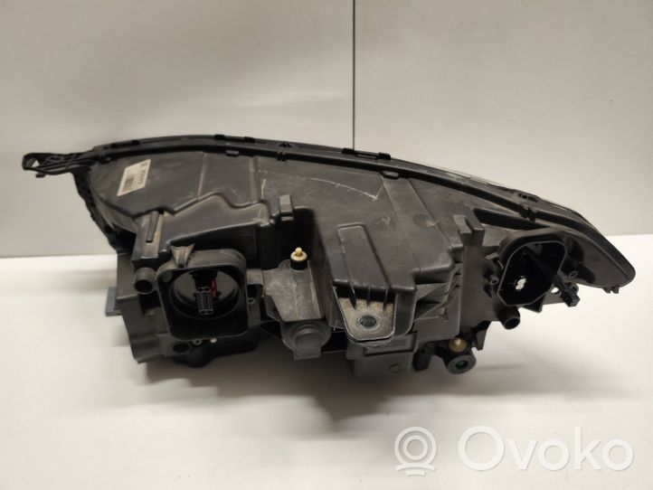 Volvo XC90 Lampa przednia 31446688