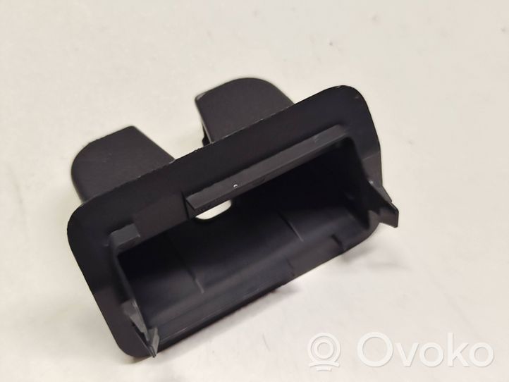 Audi A5 Cache serrure de hayon/coffre arrière 8W6827520