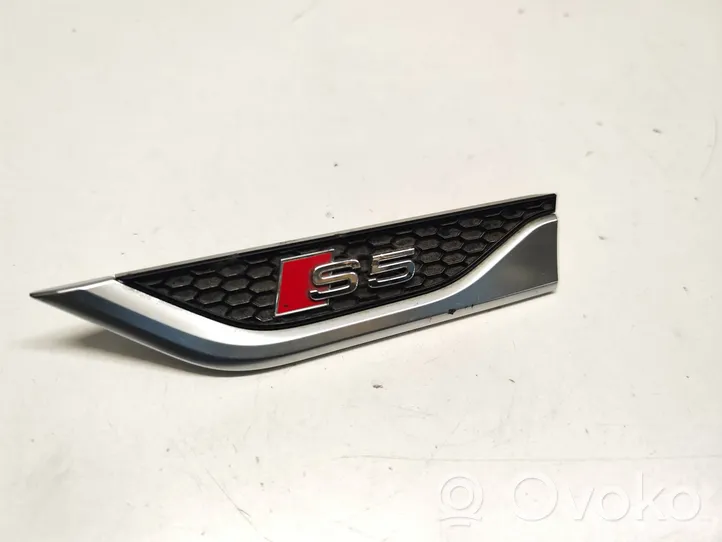 Audi A5 Logos, emblème, badge d’aile 8W6853601C