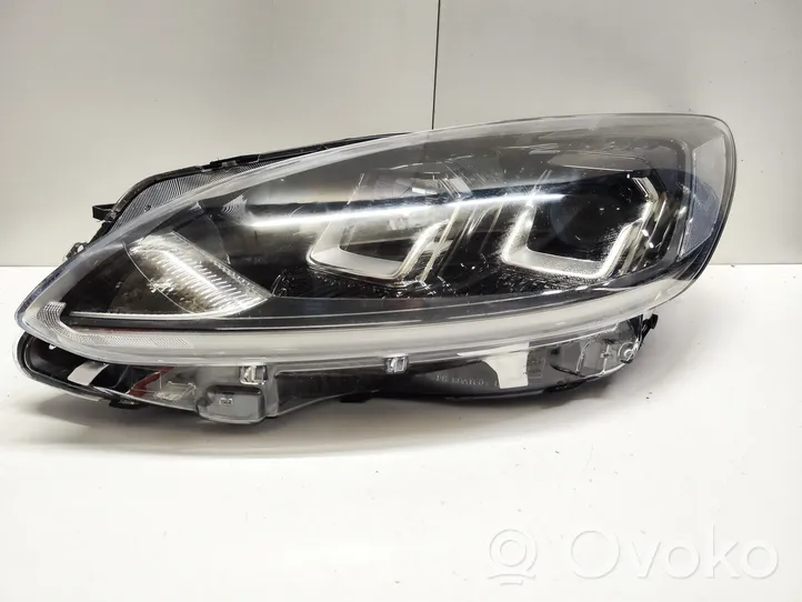 Ford Kuga III Lampa przednia LV4B13W030AF