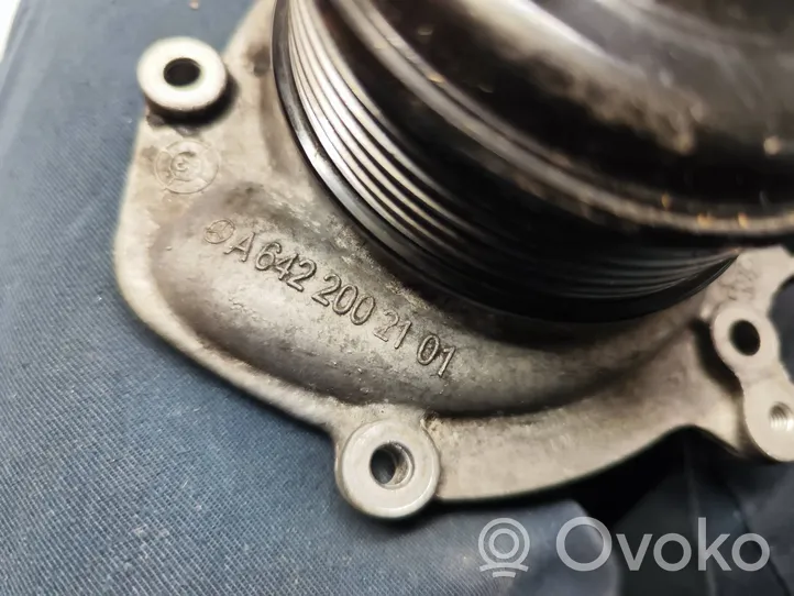 Mercedes-Benz GLE (W166 - C292) Pompe de circulation d'eau A6422002101