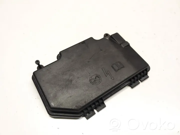 Mercedes-Benz S W222 Fuse box cover A2225400182