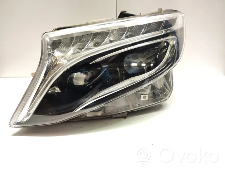 Mercedes-Benz V Class W447 Lampa przednia A4479061401