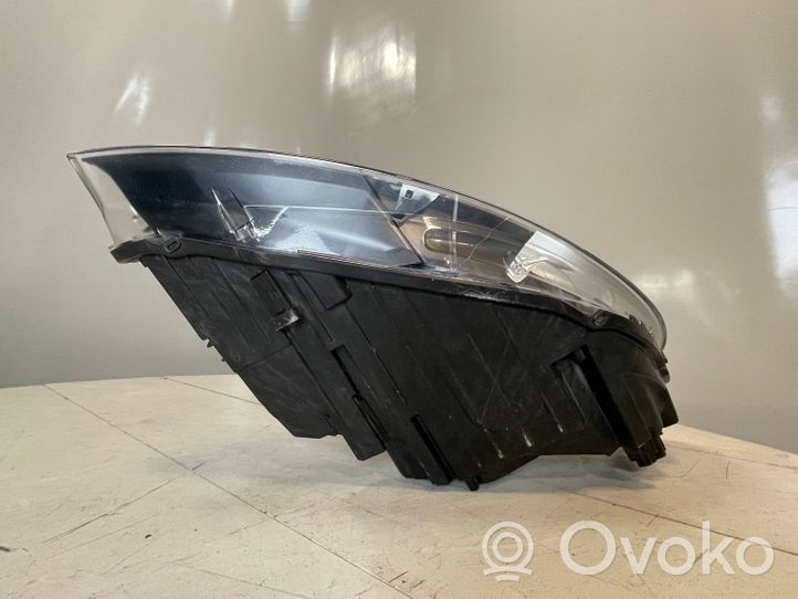 Volvo V40 Phare frontale 31677018