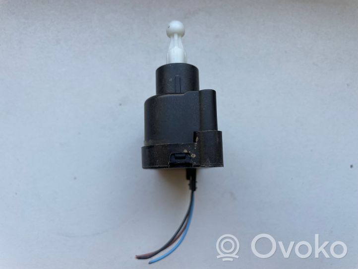 Volvo V70 Headlight level adjustment motor 0307853314