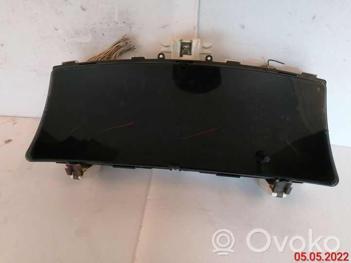 Toyota Corolla E120 E130 Compteur de vitesse tableau de bord 8380002760