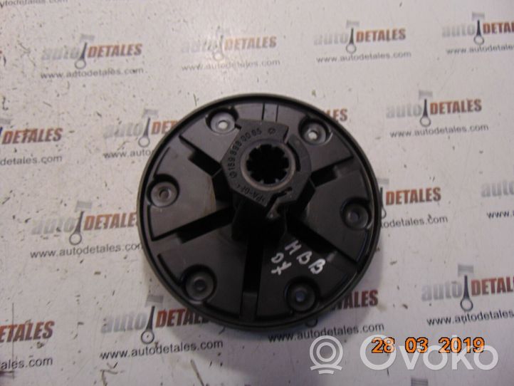 Mercedes-Benz B W245 Boulon de roue de secours A1698980014