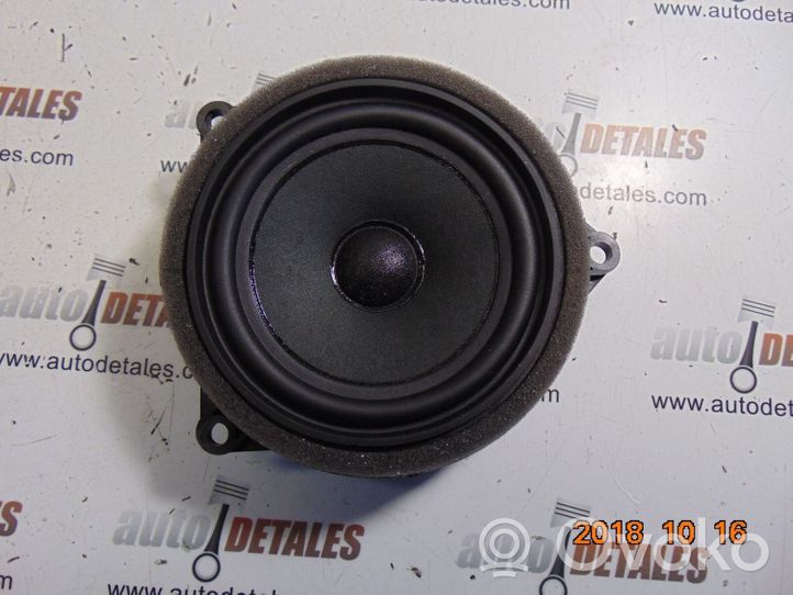 BMW 2 F46 Enceinte de porte arrière 9274700