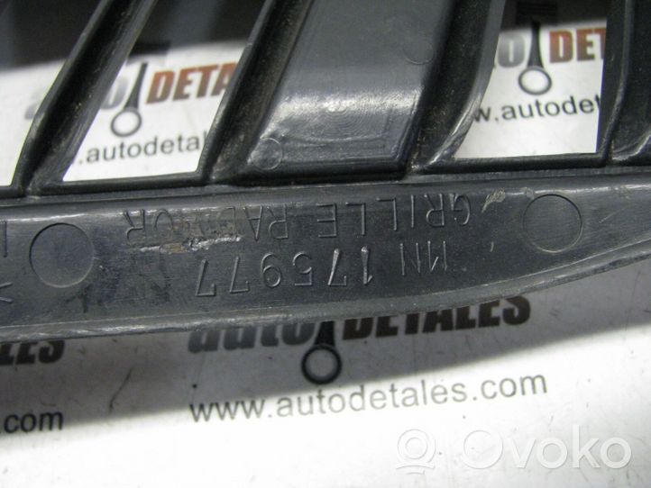 Mitsubishi Outlander Atrapa chłodnicy / Grill MN175977