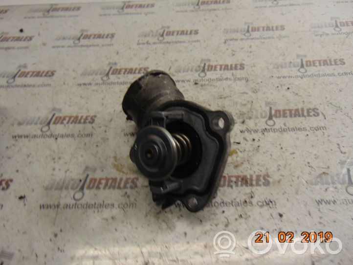 Mercedes-Benz R W251 Termostaatin kotelo A6422000215