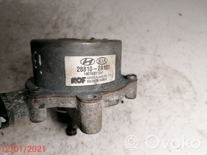 Hyundai i30 Pompa podciśnienia 28810-2A101
