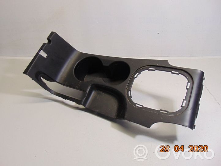 Hyundai ix35 Rivestimento in plastica cornice della leva del cambio 846522S000