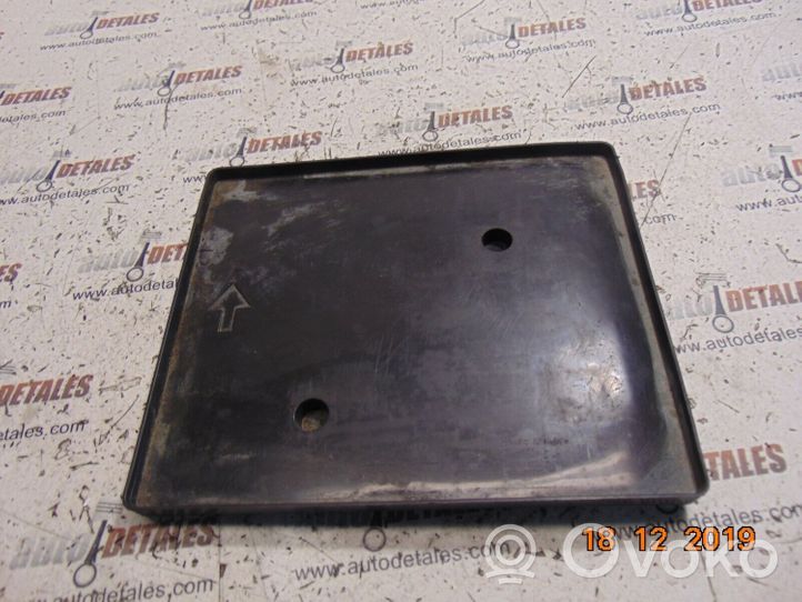 Toyota Yaris Boîte de batterie 744310D160