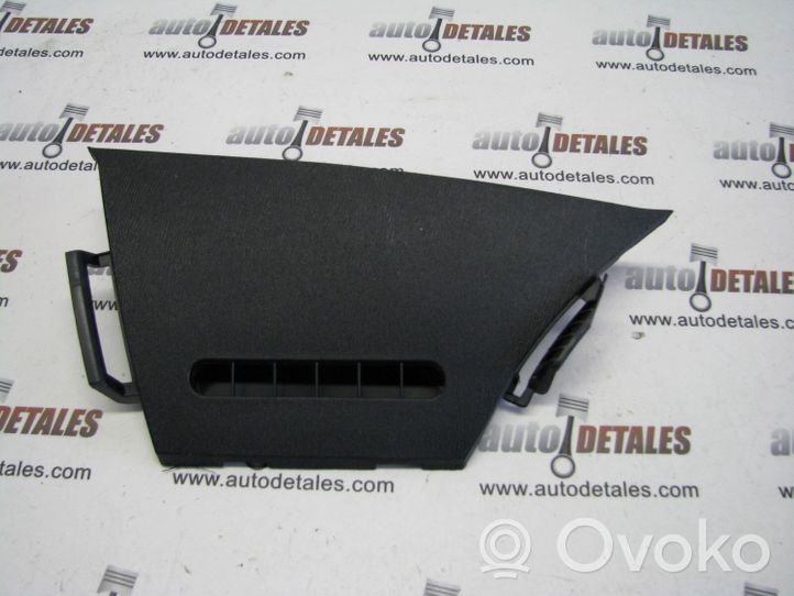 Toyota Sienna XL30 III Autres pièces intérieures 62226-08020