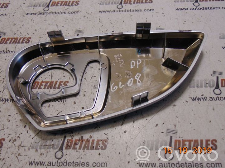 Mercedes-Benz ML W164 Cornice di rivestimento della regolazione del sedile della portiera anteriore A6757309213