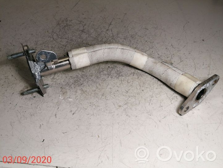 Toyota Yaris Tuyau de raccordement solide EGR 