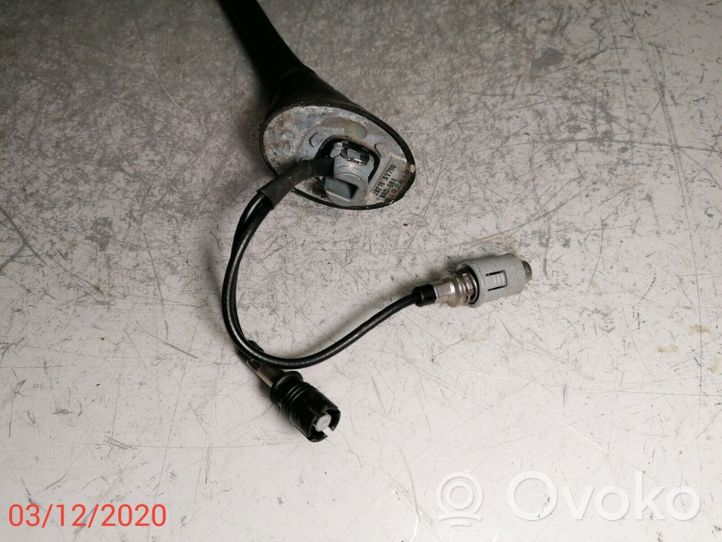 Nissan Primera Antenne radio 28216AV700