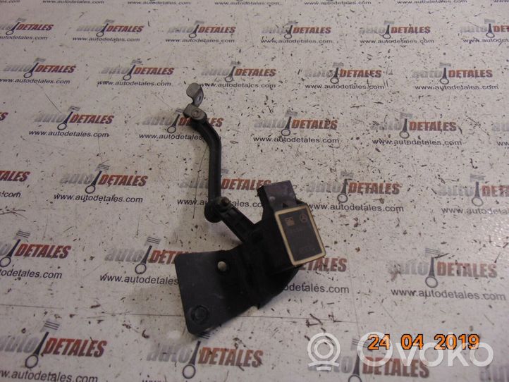 Mercedes-Benz GL X164 Augstuma sensors (priekšējo lukturu) A0105427717