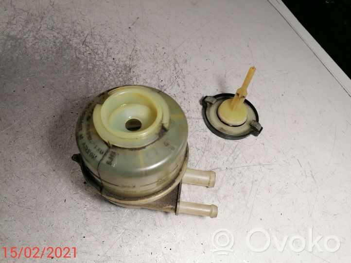 Toyota Camry Ohjaustehostimen pumppu 443620A185