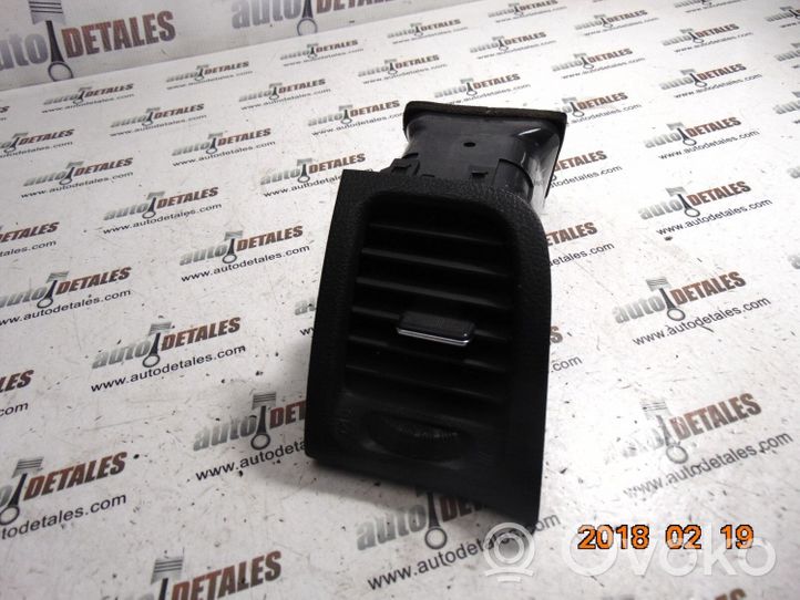 Toyota Previa (XR30, XR40) II Moldura protectora de la rejilla de ventilación lateral del panel 5566028110