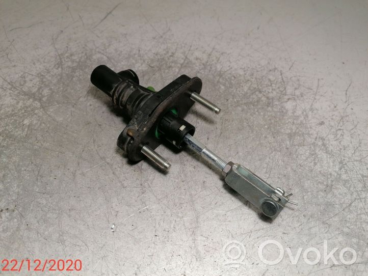 Toyota Avensis T270 Pompa della frizione 3142002051