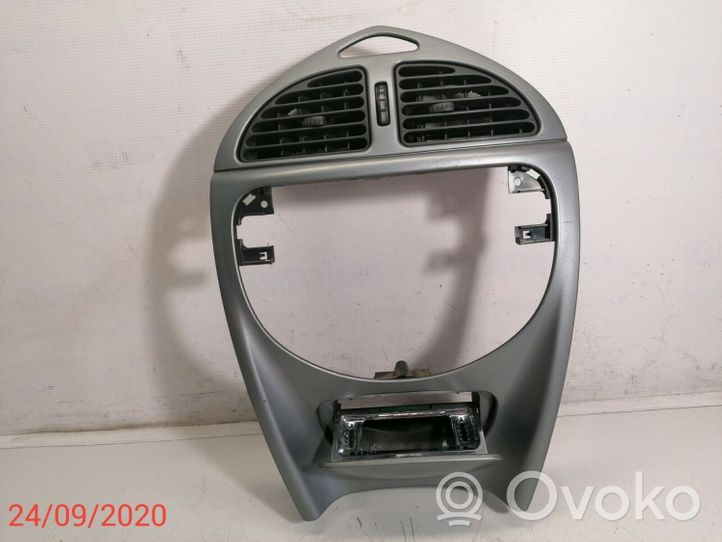 Citroen C5 Mascherina unità principale autoradio/GPS 9632608577